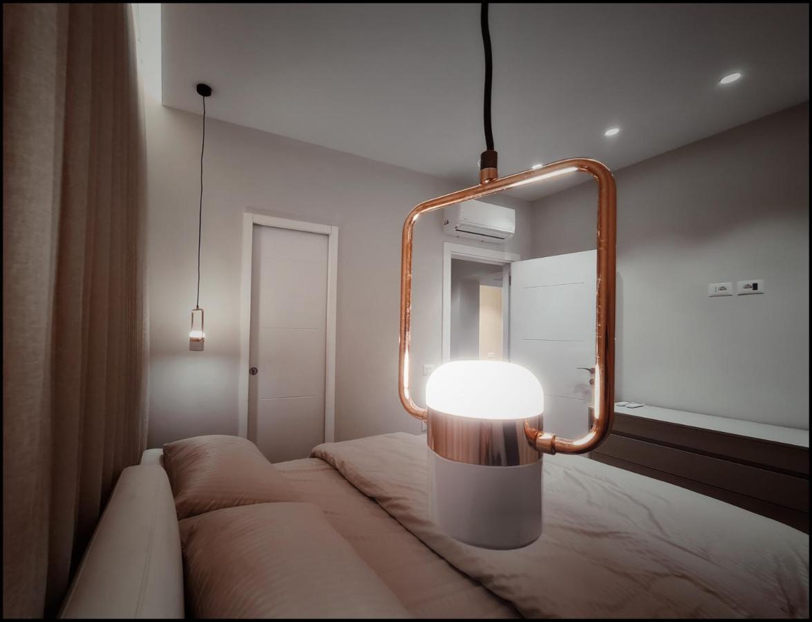 Adore - Modern Apartment Tirana Exteriör bild