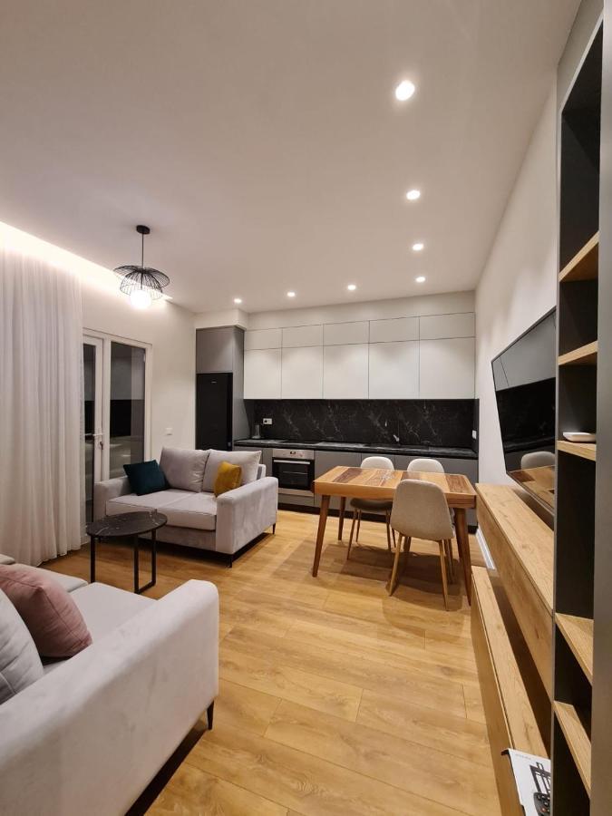 Adore - Modern Apartment Tirana Exteriör bild